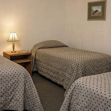 Jnr Hotel Cedarville Екстер'єр фото