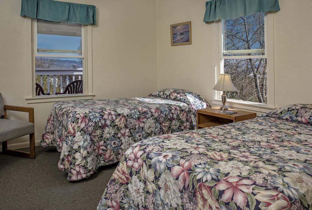 Jnr Hotel Cedarville Екстер'єр фото